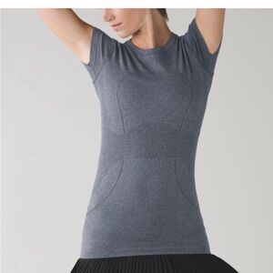 Lululemon Swiftly Tech Short Sleeve Crew Size 4
Heathered Black